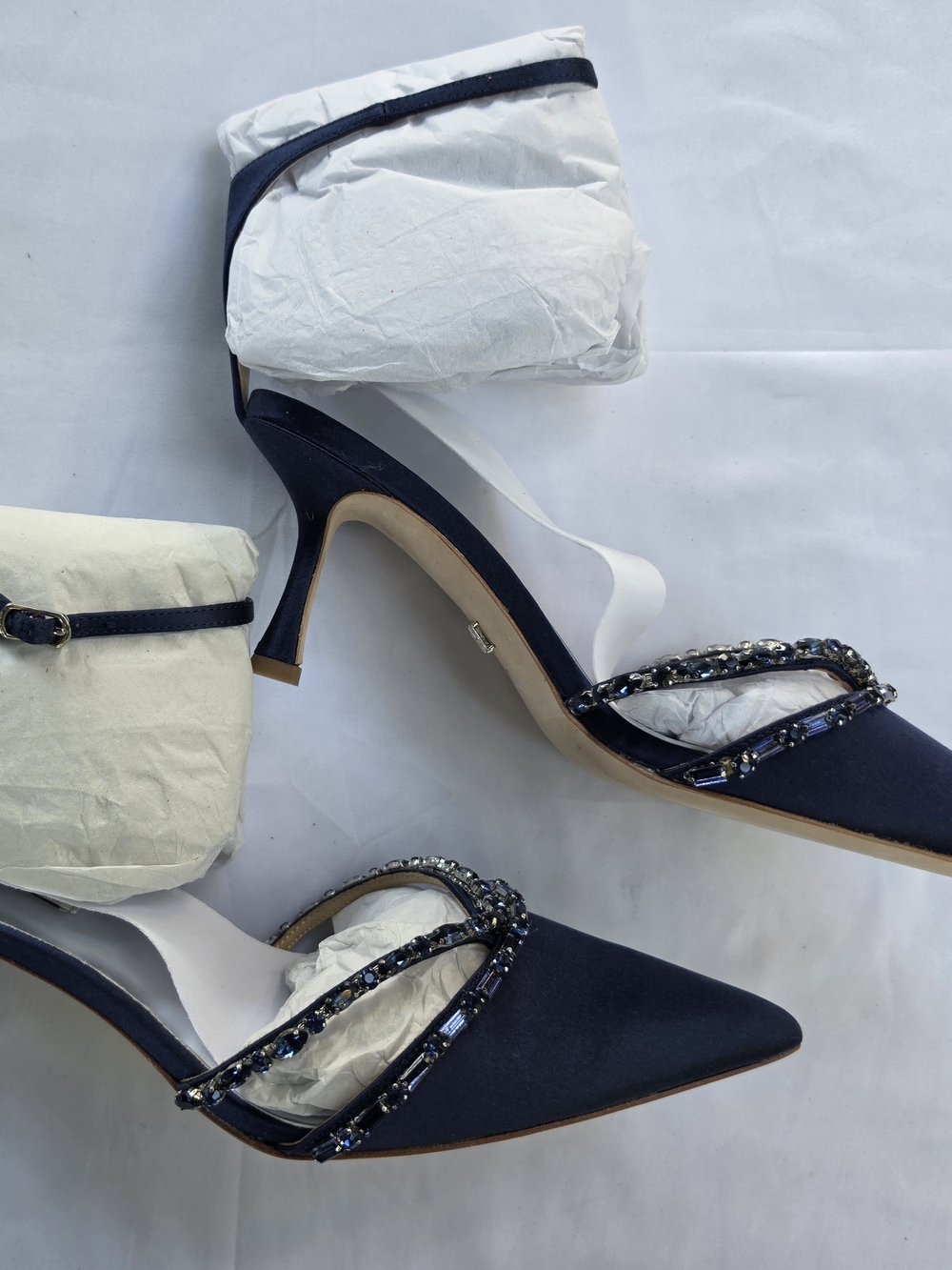 Badgley Mischka Robles Navy Satin Crystal Heels Women’s Size 7